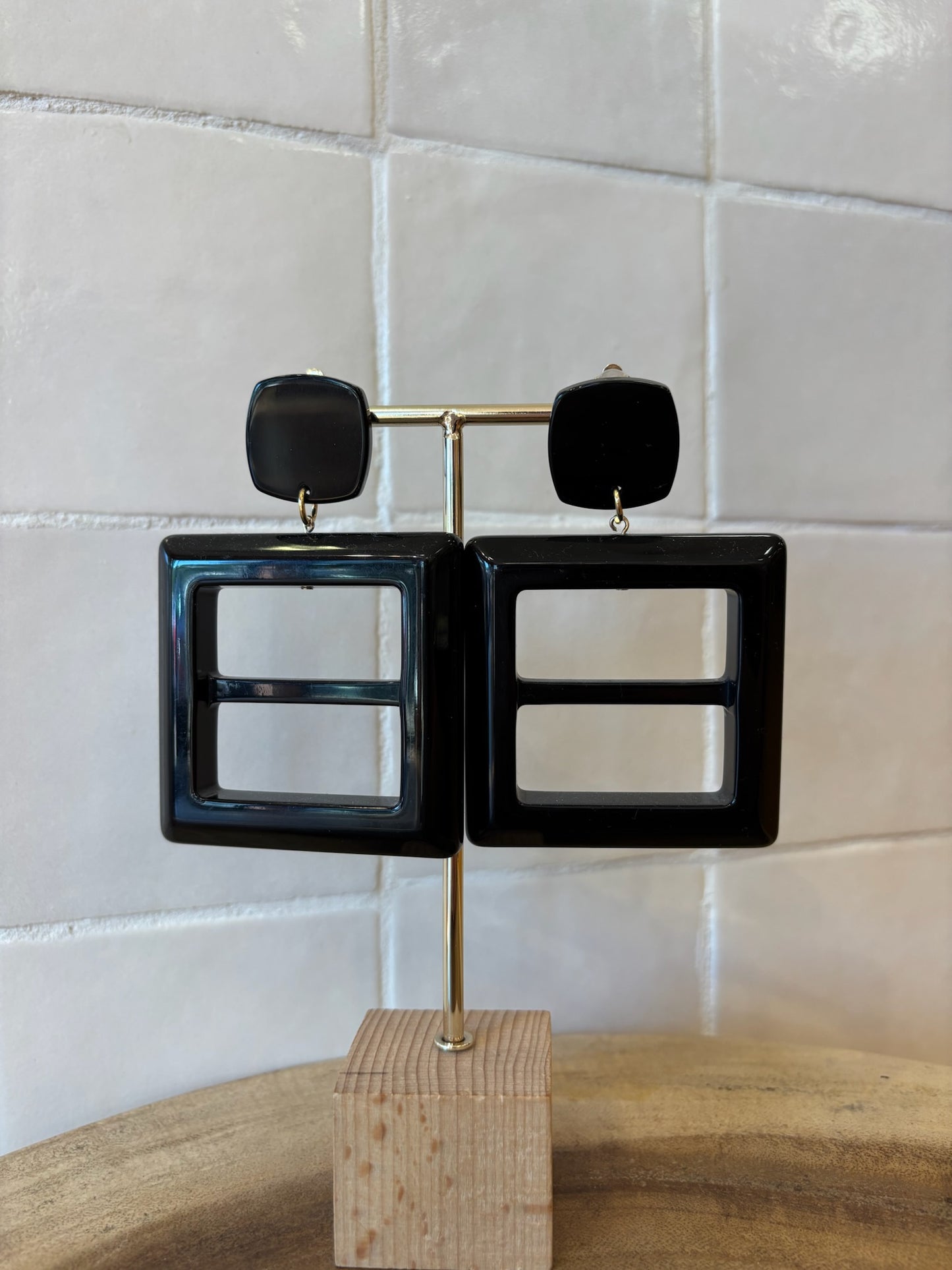 Bea Earrings Black