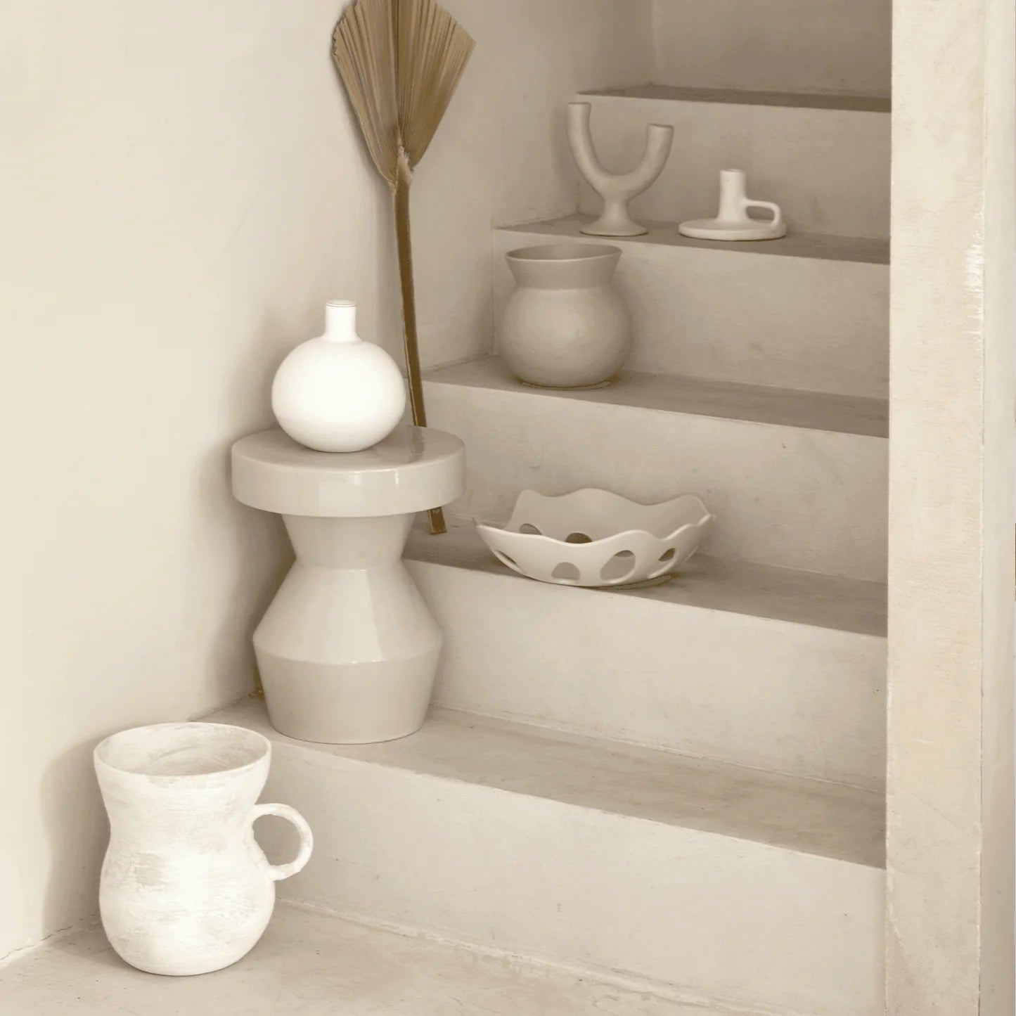 Sidetable Ceramic Sculptural 106509
