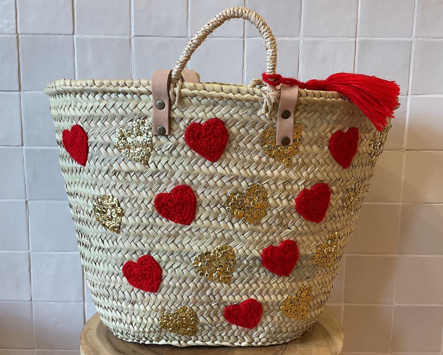 M Basket Multi Red & Gold Sequins Hearts (2P)