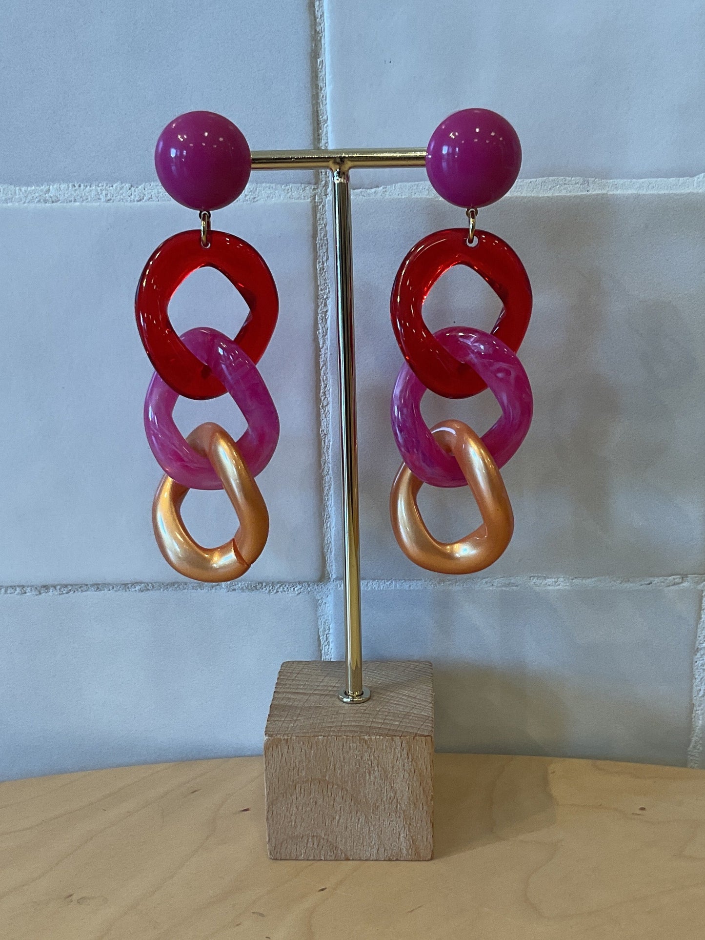 Maille Pierced Earrings Red, Orange & Marble Pink