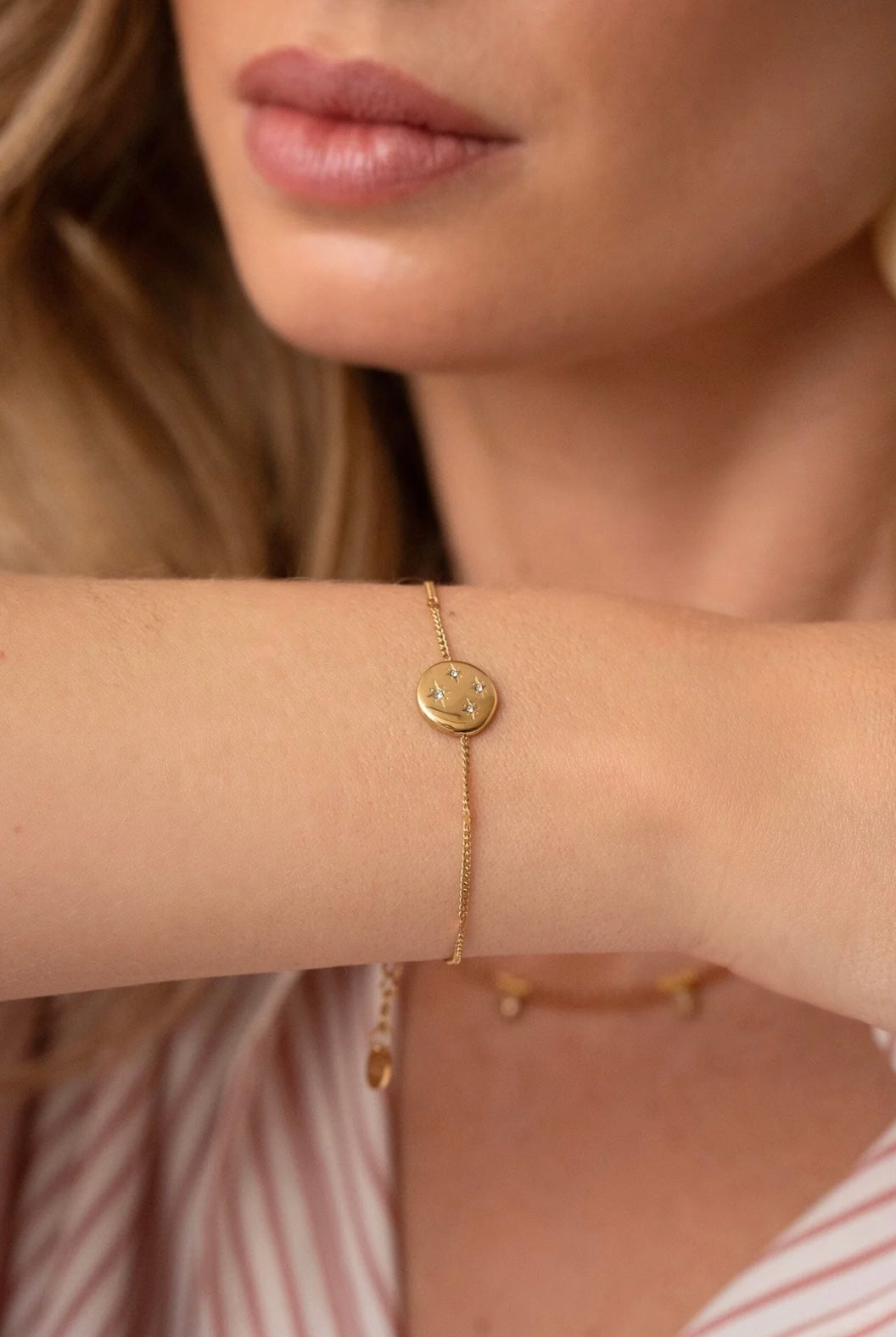 Pluivioa Bracelet Gold