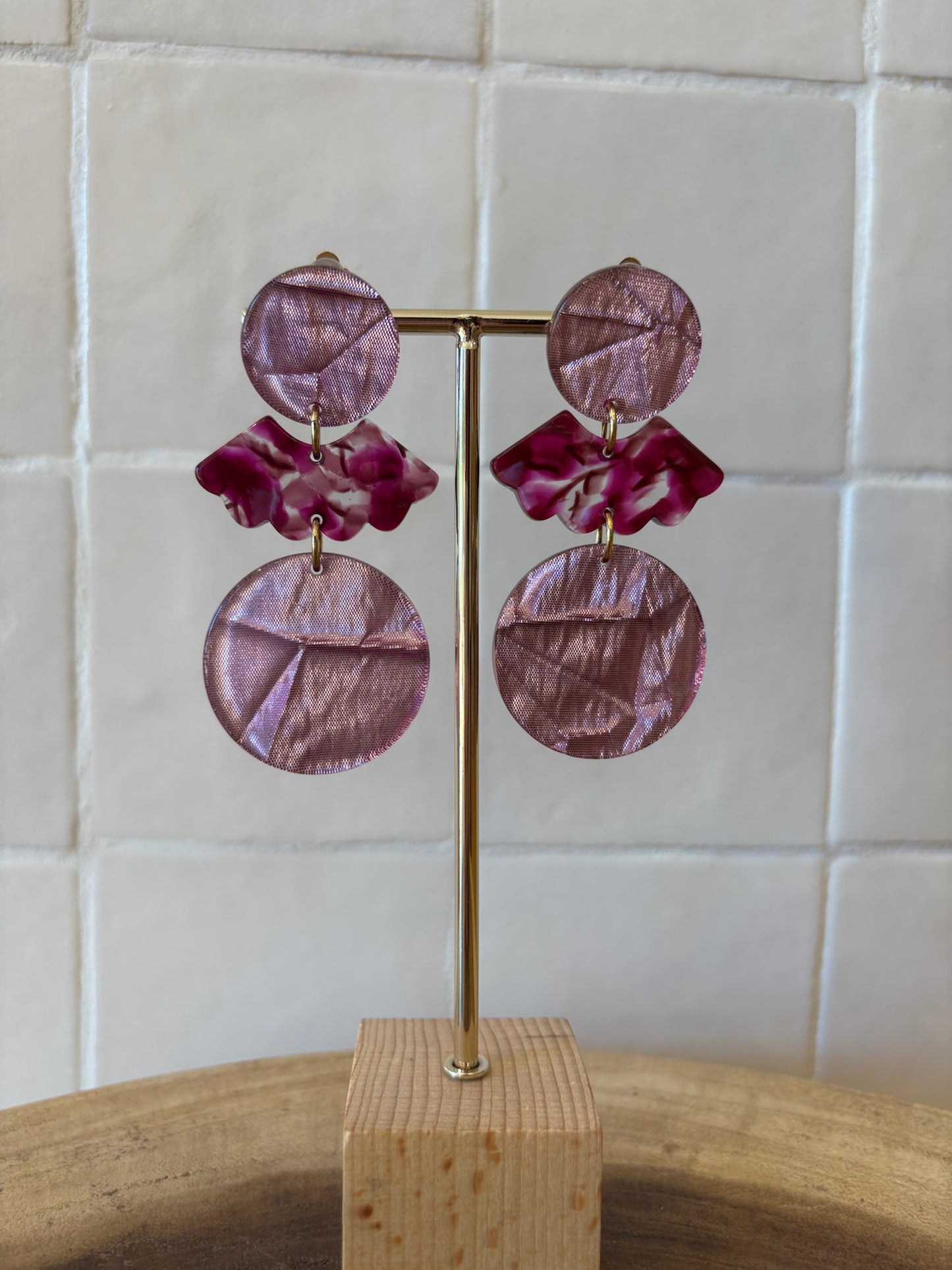 Noumea earrings burgundy glitter pink