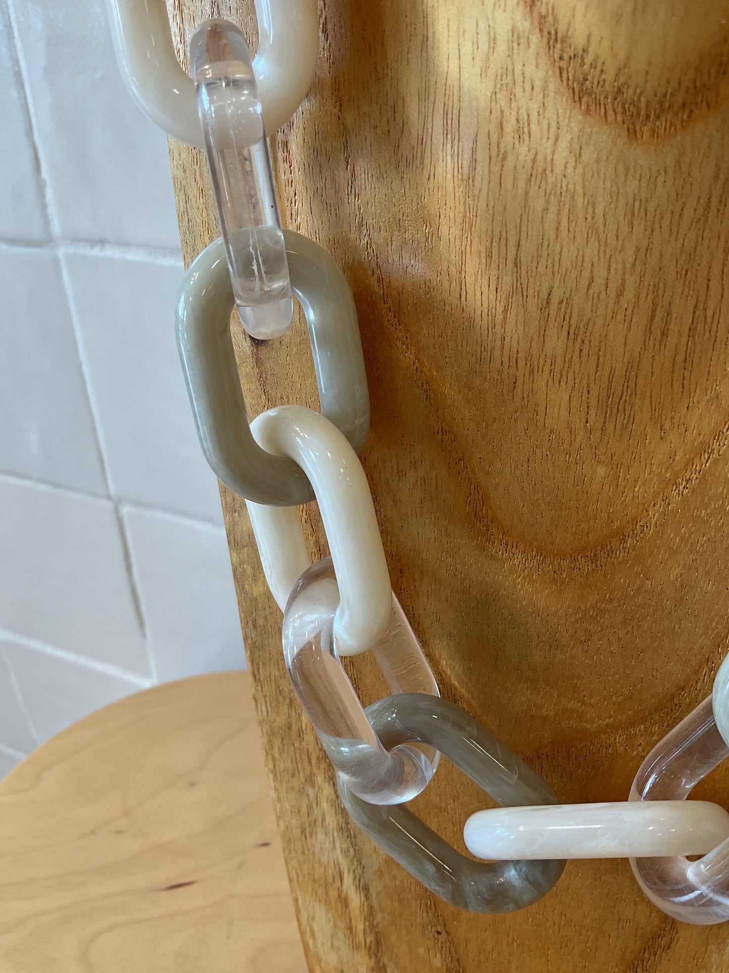 Beige cream maille Necklace - Francine Bramli