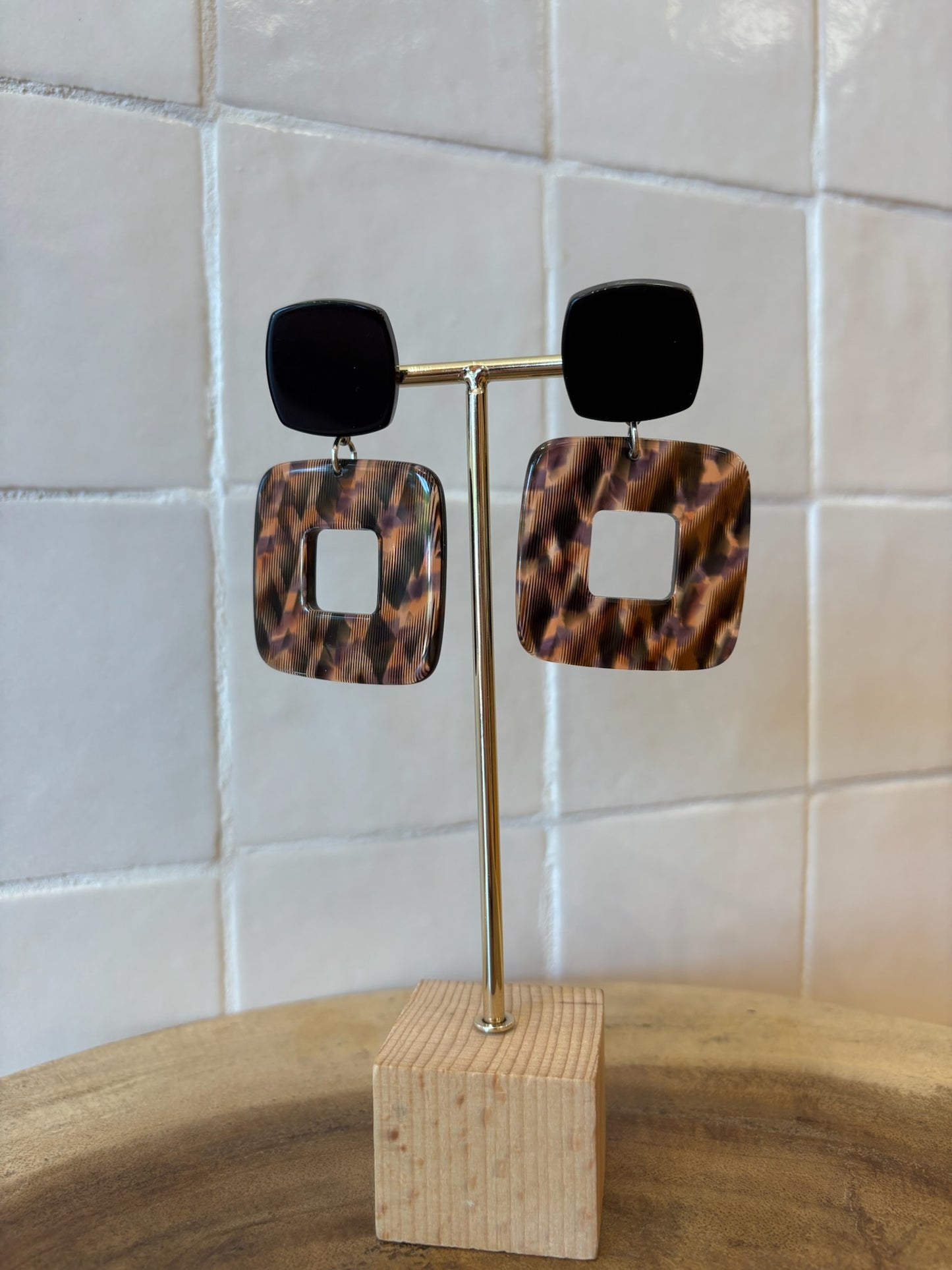 Leya XS square earrings brown transparent & black