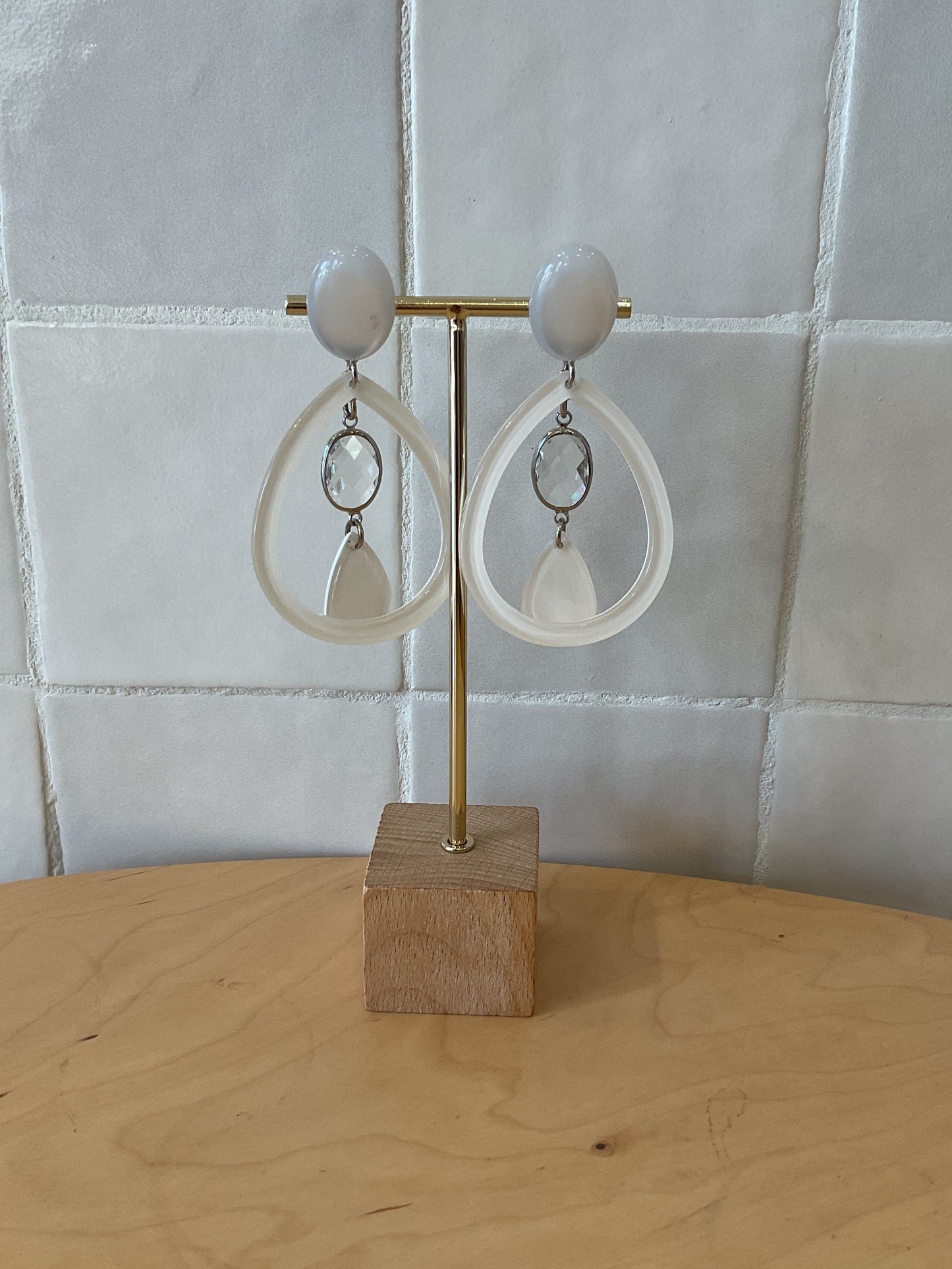 Ella Earrings white