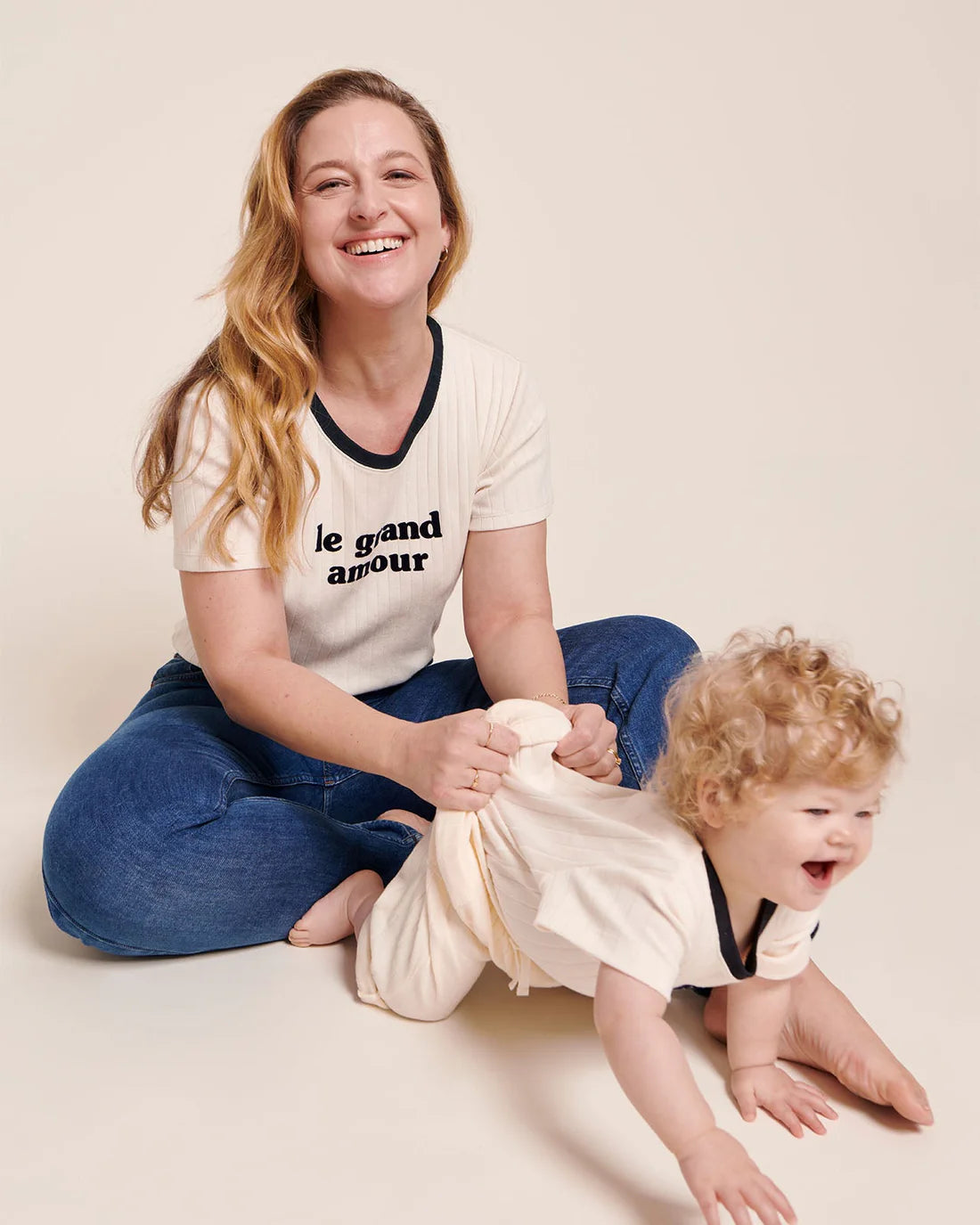 Jeanne Tee-Shirt “Le Grand Amour” Cream & Navy