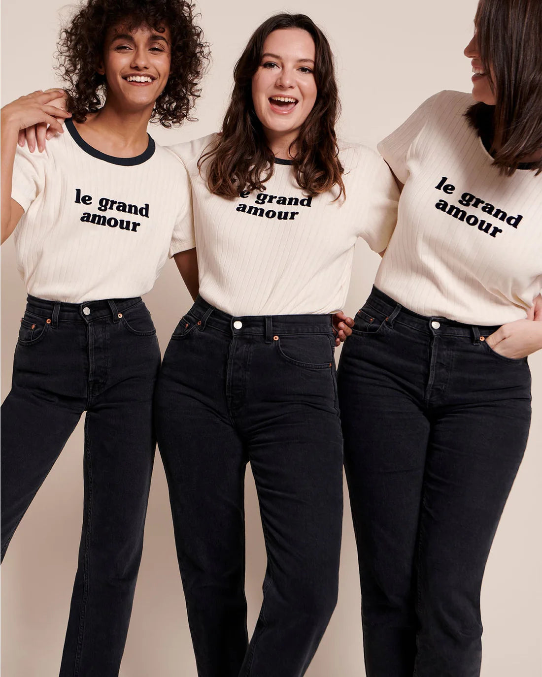 Jeanne Tee-Shirt “Le Grand Amour” Cream & Navy
