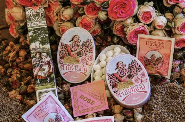 Oval Tin Rose Anis de Flavigny