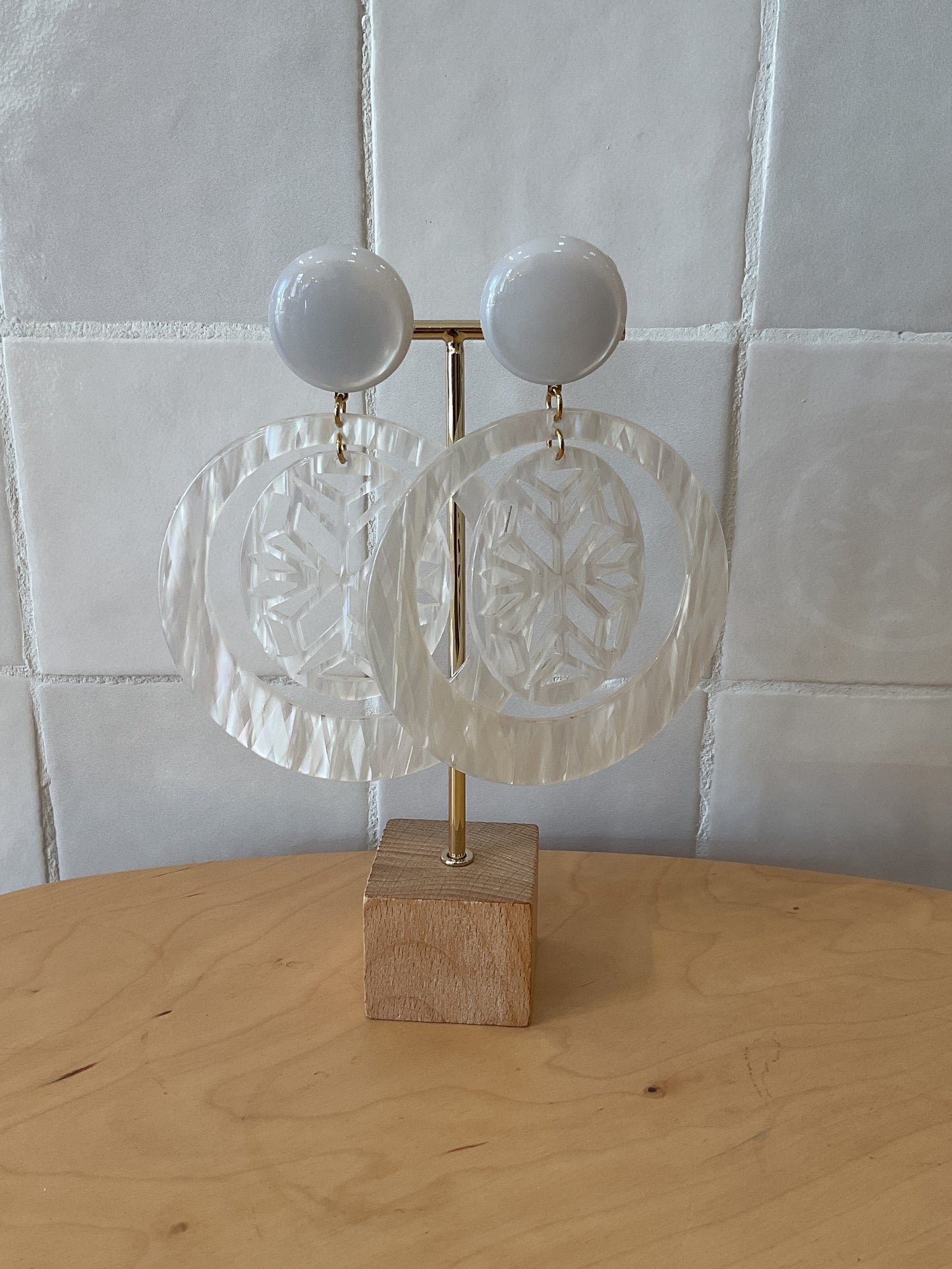 Bella XXL Earrings white