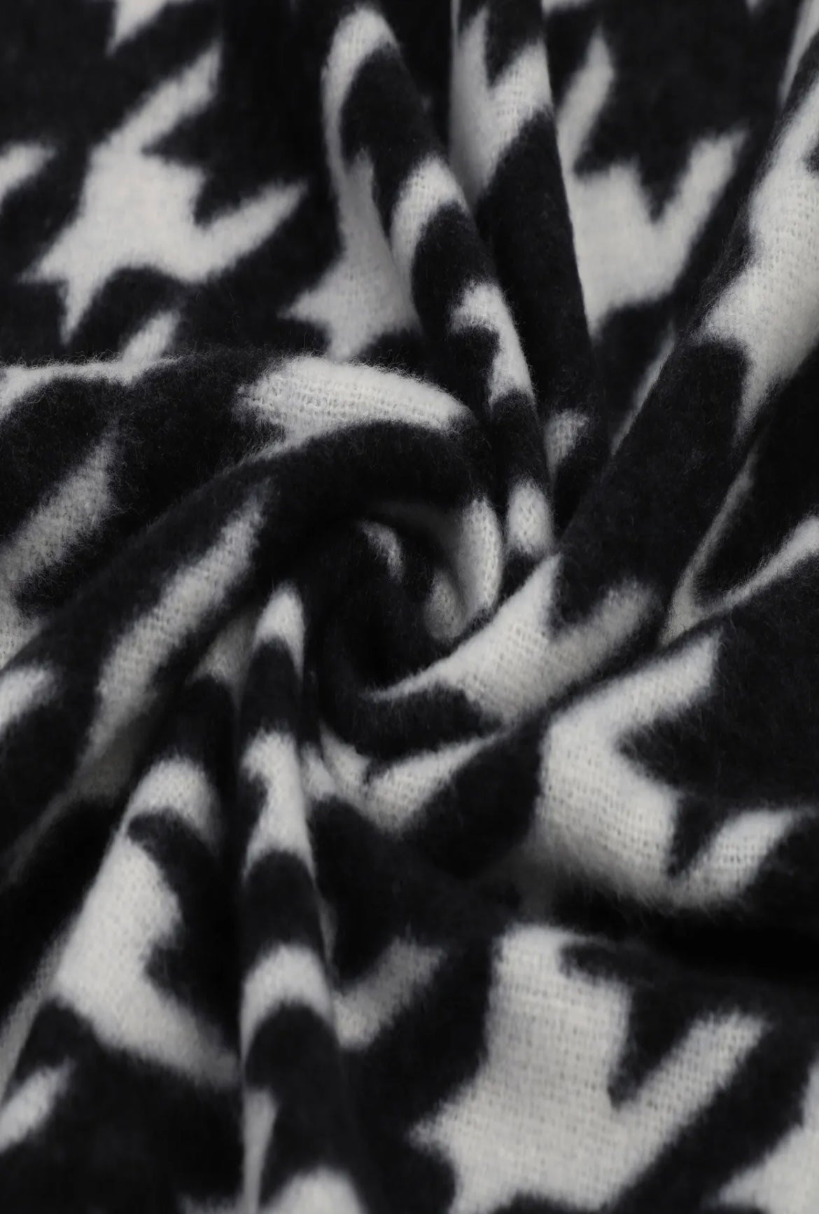Scarf Black & White