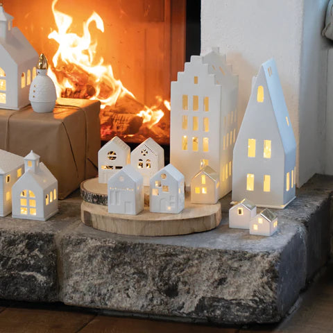 House Stepped Gable Roof 12.4 R90337