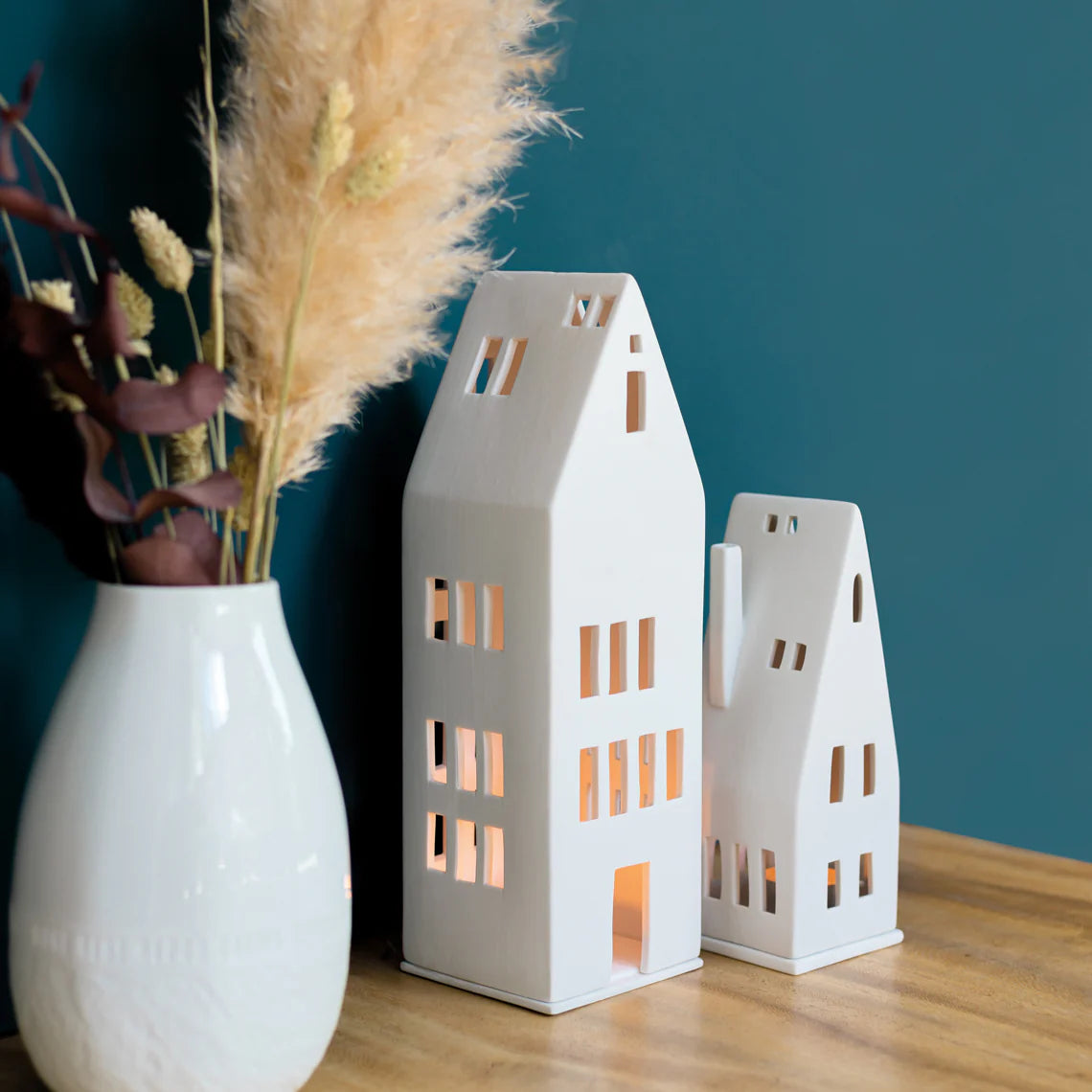 House large windows 8.6”