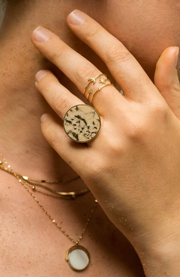 Blissie Ring White Mother-of-pearl