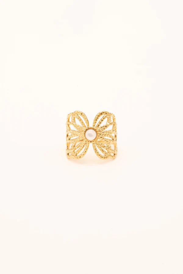 Jose Ring White Mother-of-pearl