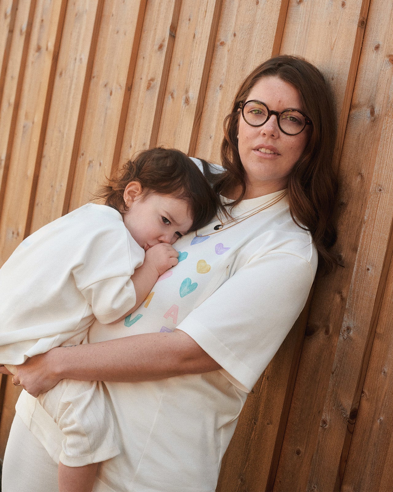 Julie Tee-Shirt “Mama Love” Cream & Multicolor Hearts