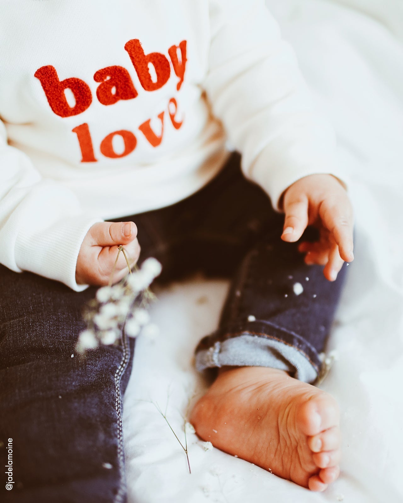 Stone Sweat Cream “Baby Love” Embroidered Red