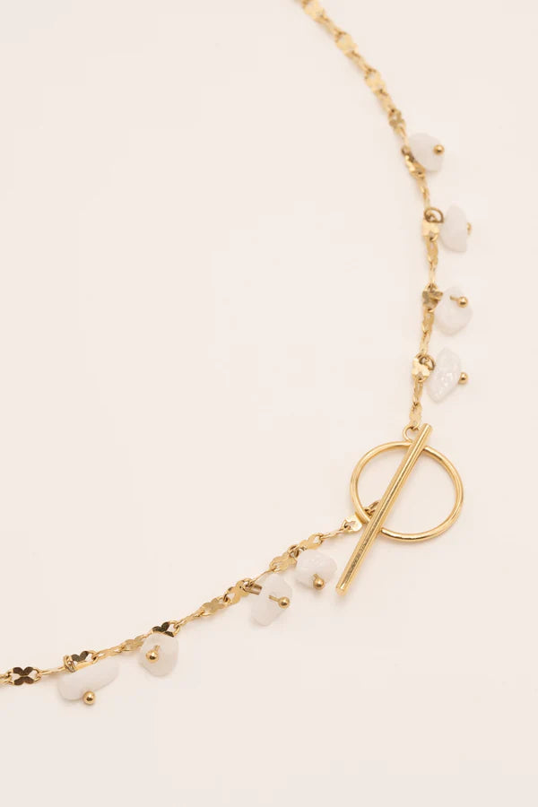 Yowan Necklace White Agate Gold