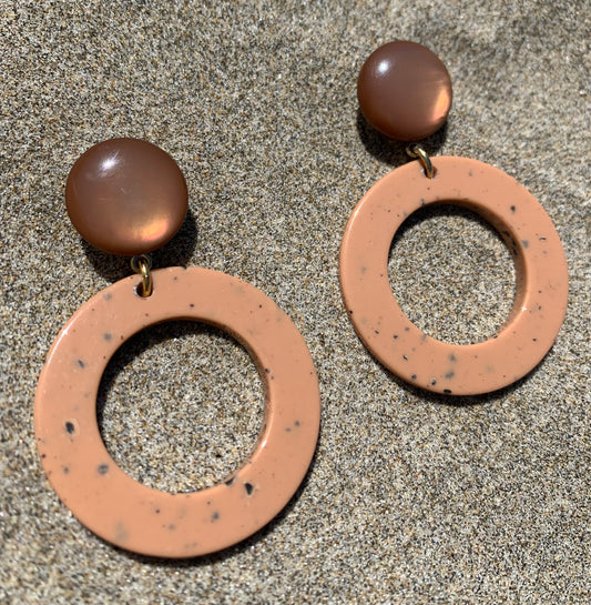 Round Earrings Old Pink - Francine Bramli