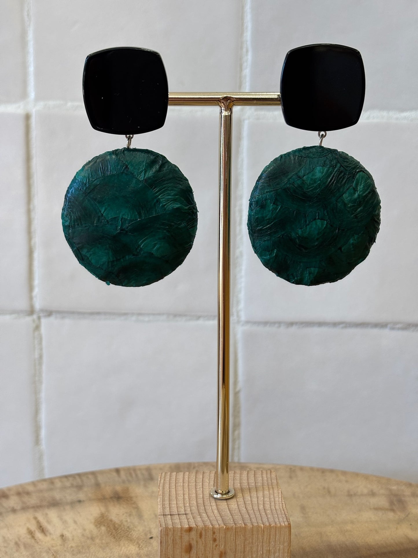 Basilic earrings leather green & black