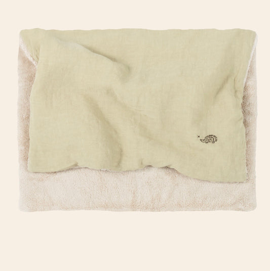 L1N0 Embroid winter blanket French linen - green tea