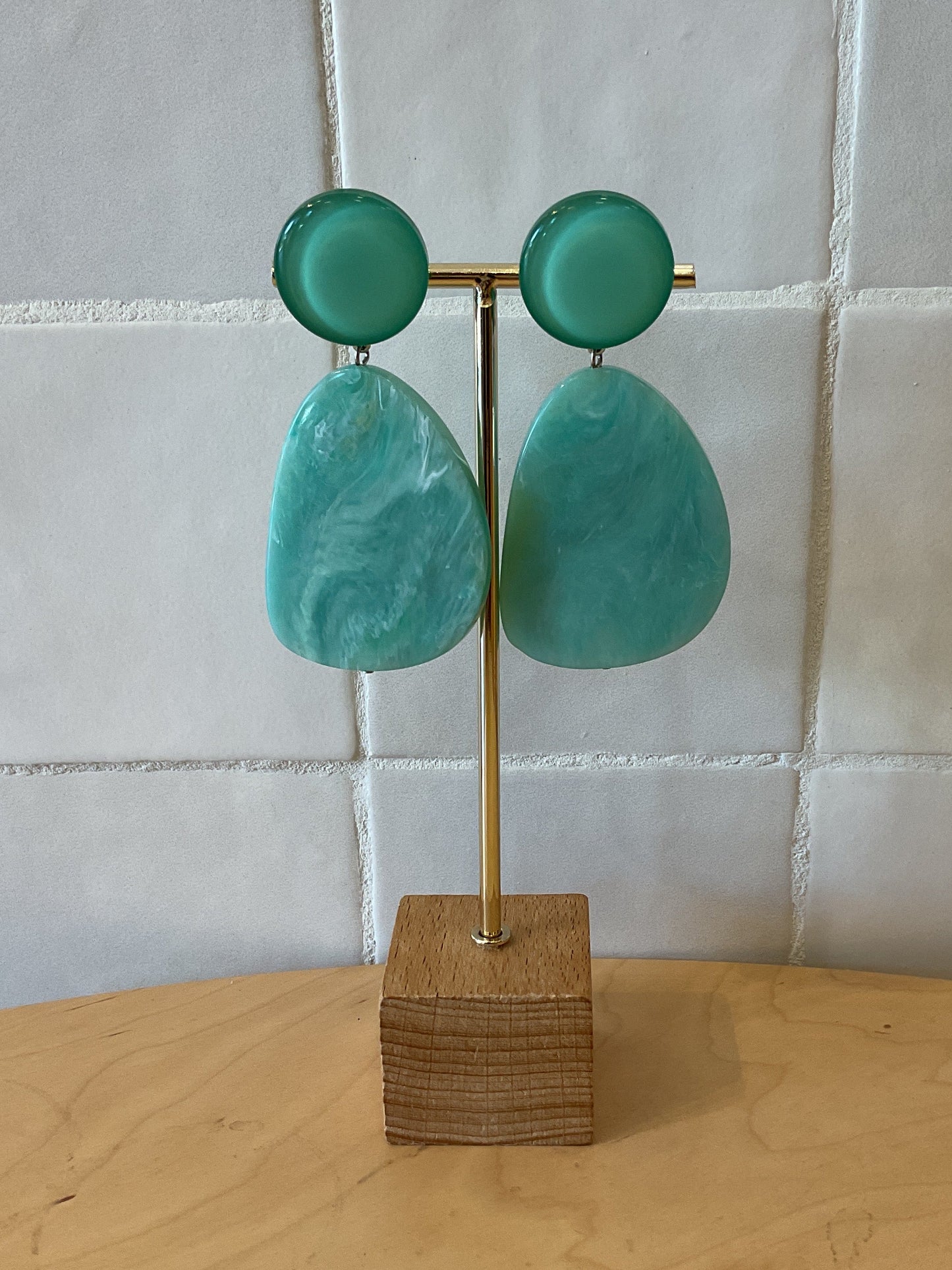 Cindy Clip Earrings Marble Aqua