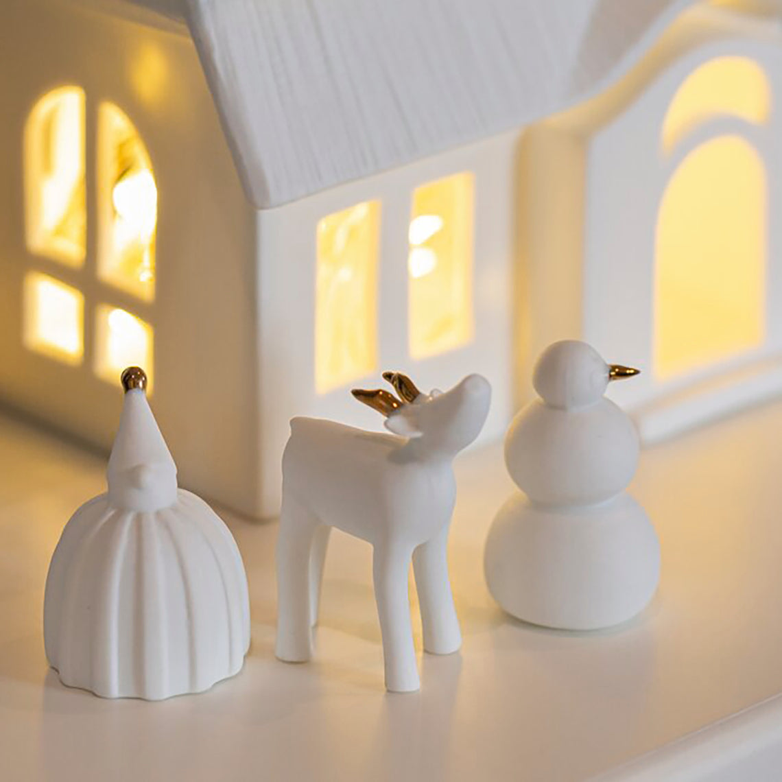 Winter Figurines set of 3 porcelain