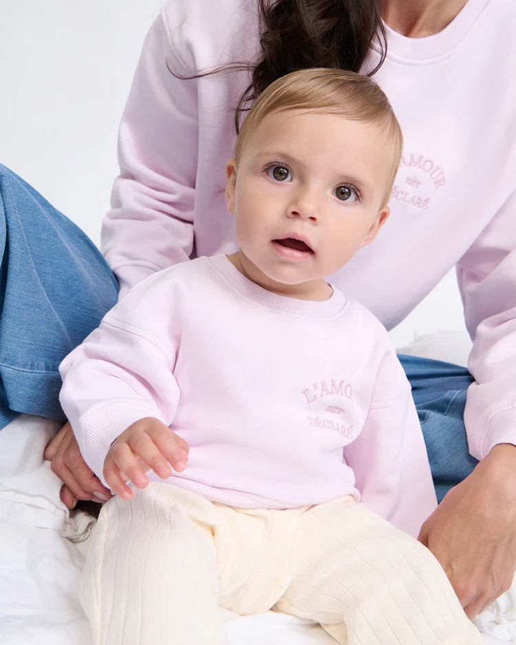 Kids Sweat “L’Amour est déclaré” Embroidered garment dye pink