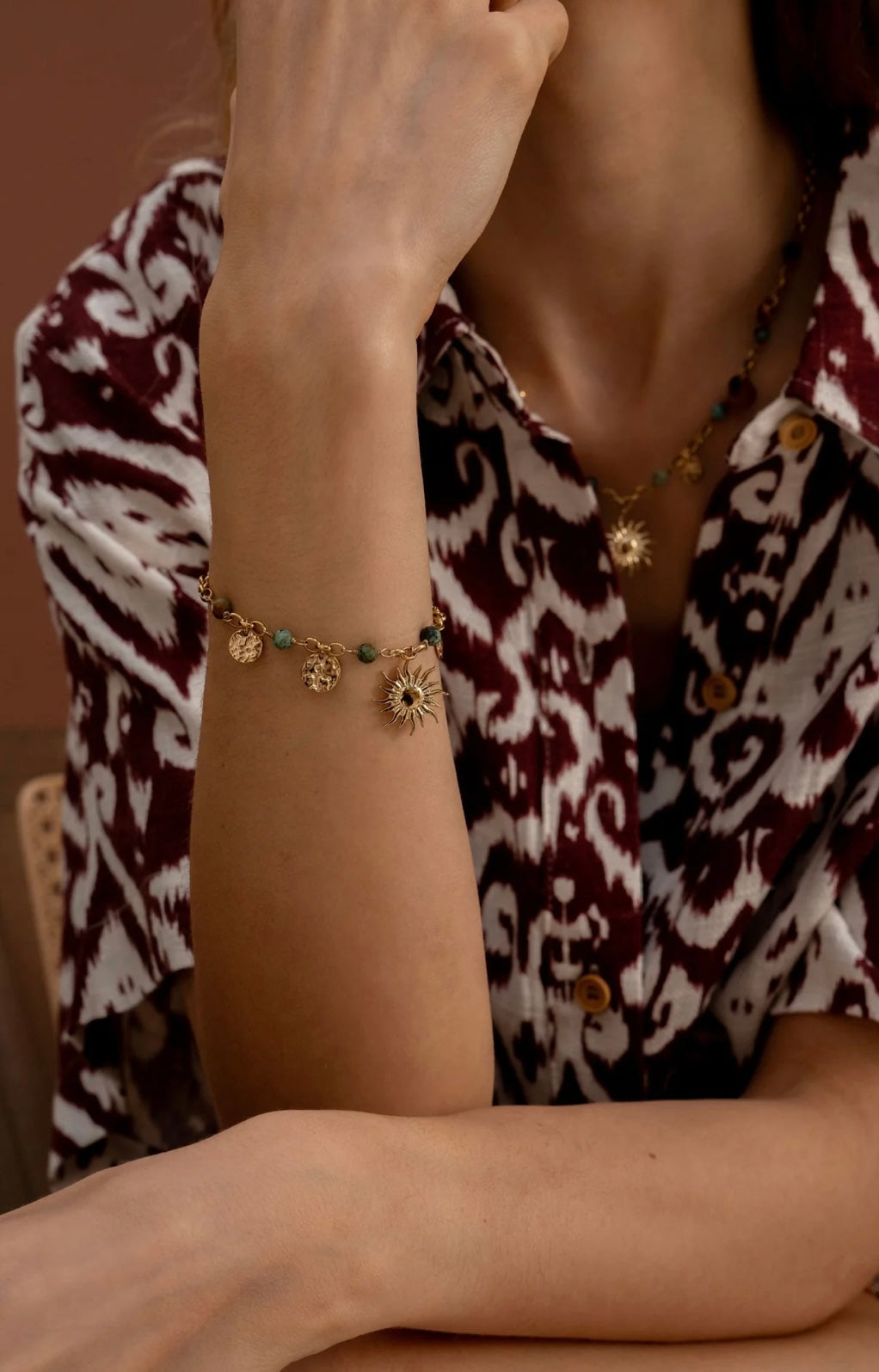 Rosaline Sodalite Bracelet Gold