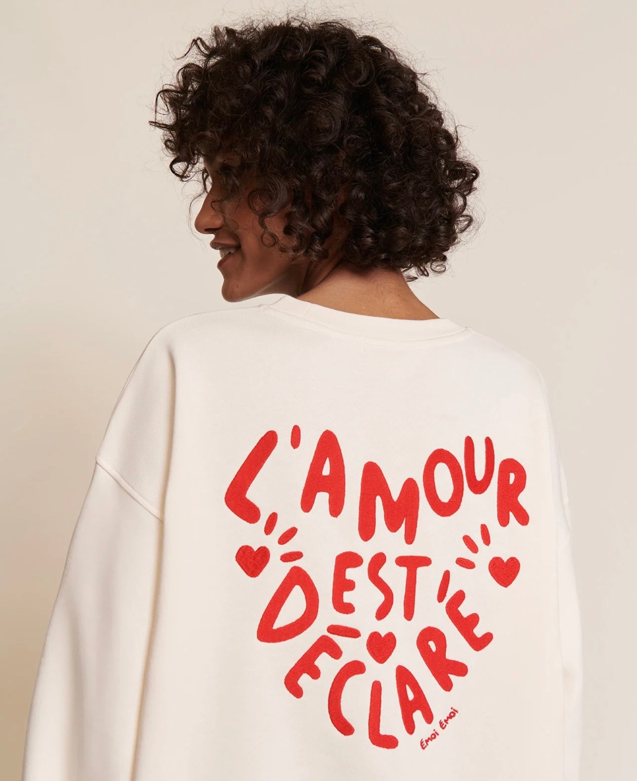 Sweat Lady D Cream” L’Amour est déclaré ” Embroidered Red