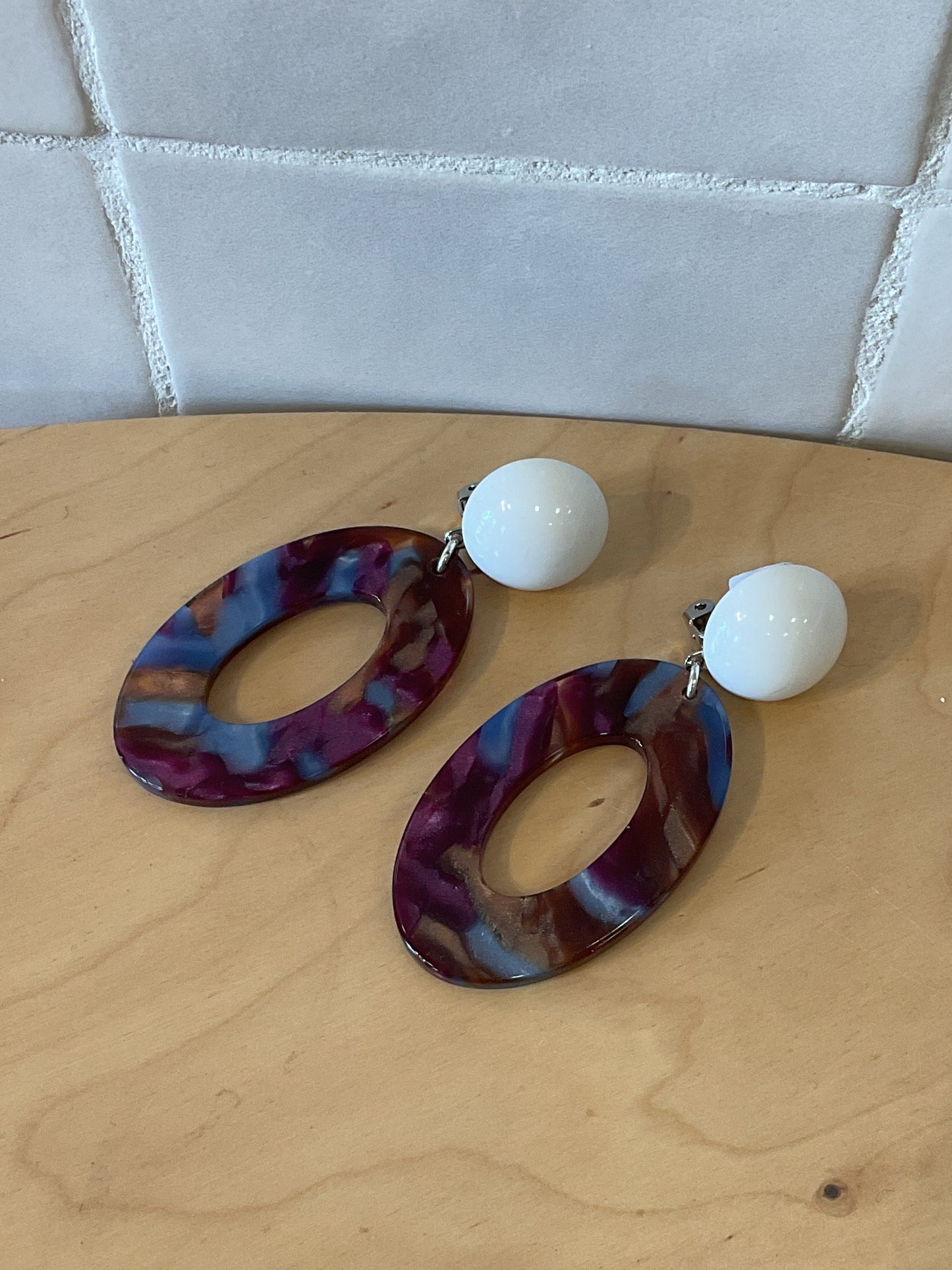 Pauline Pierced Earrings Acetate White & Purple