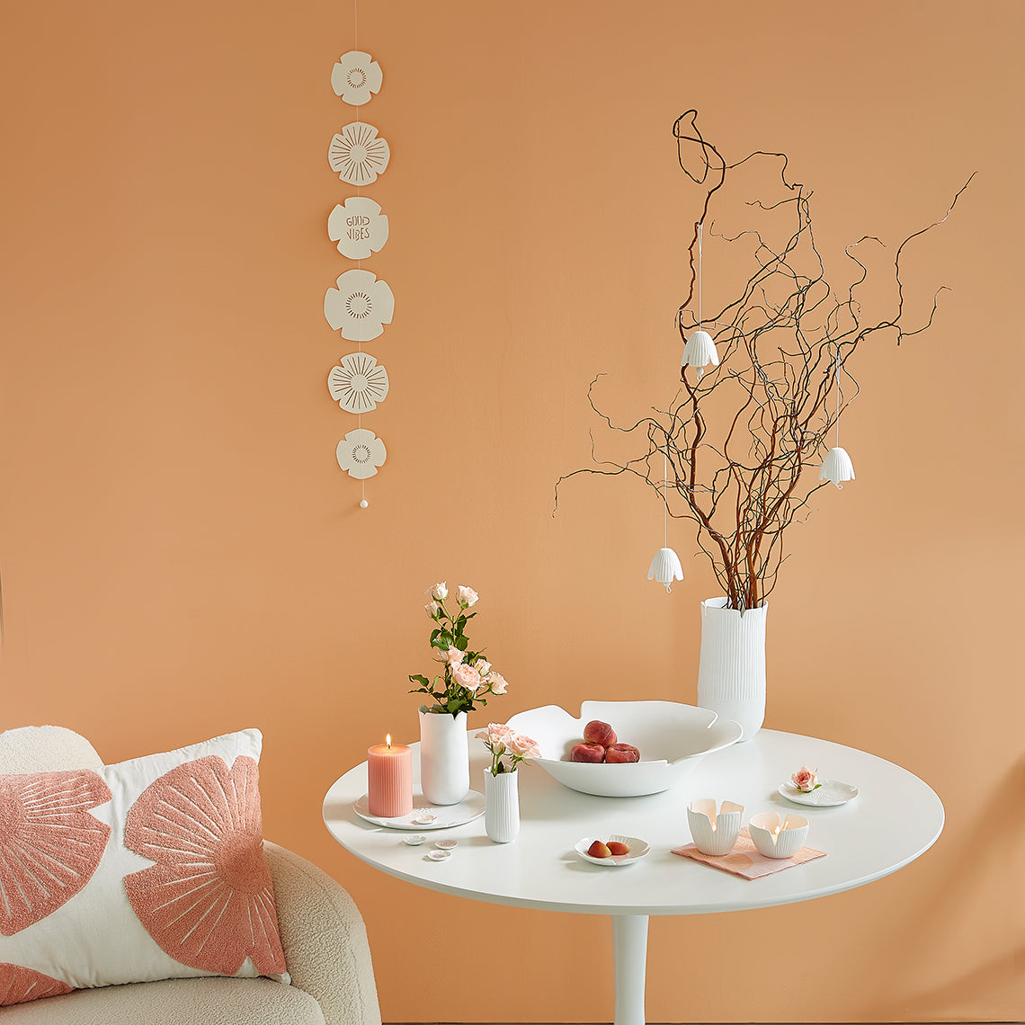 Hanger Beige yellow Flower Daisy porcelain ornament