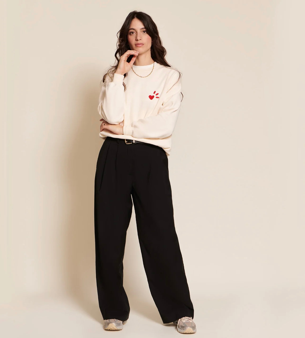 Sweat Lady D Cream” L’Amour est déclaré ” Embroidered Red