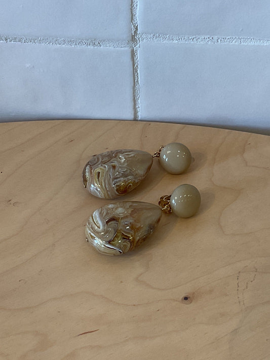 Cuba Clip Earrings taupe beige marble