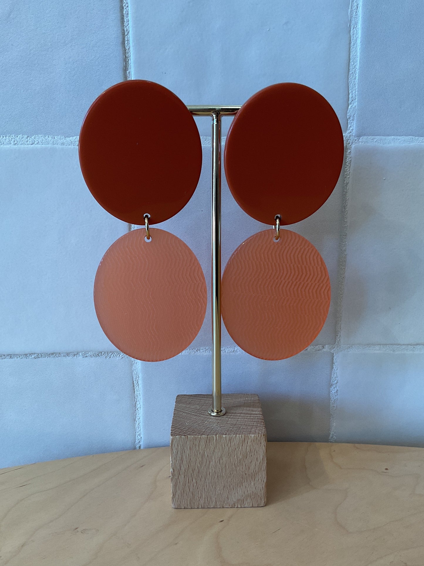Girafe Large Orange clip-on Earrings - Francine Bramli