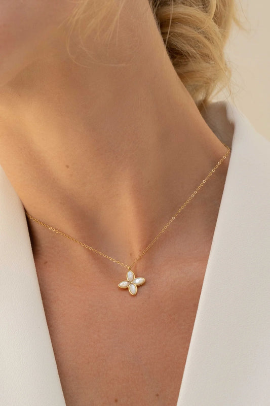 Gwendoline Necklace Gold