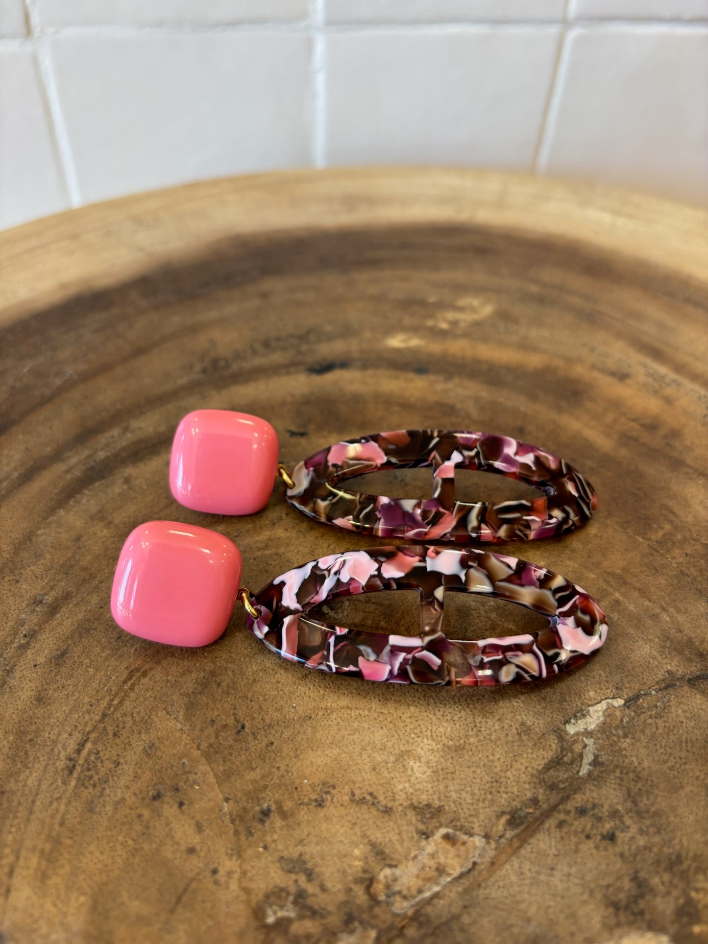 Ova earrings acetate pink