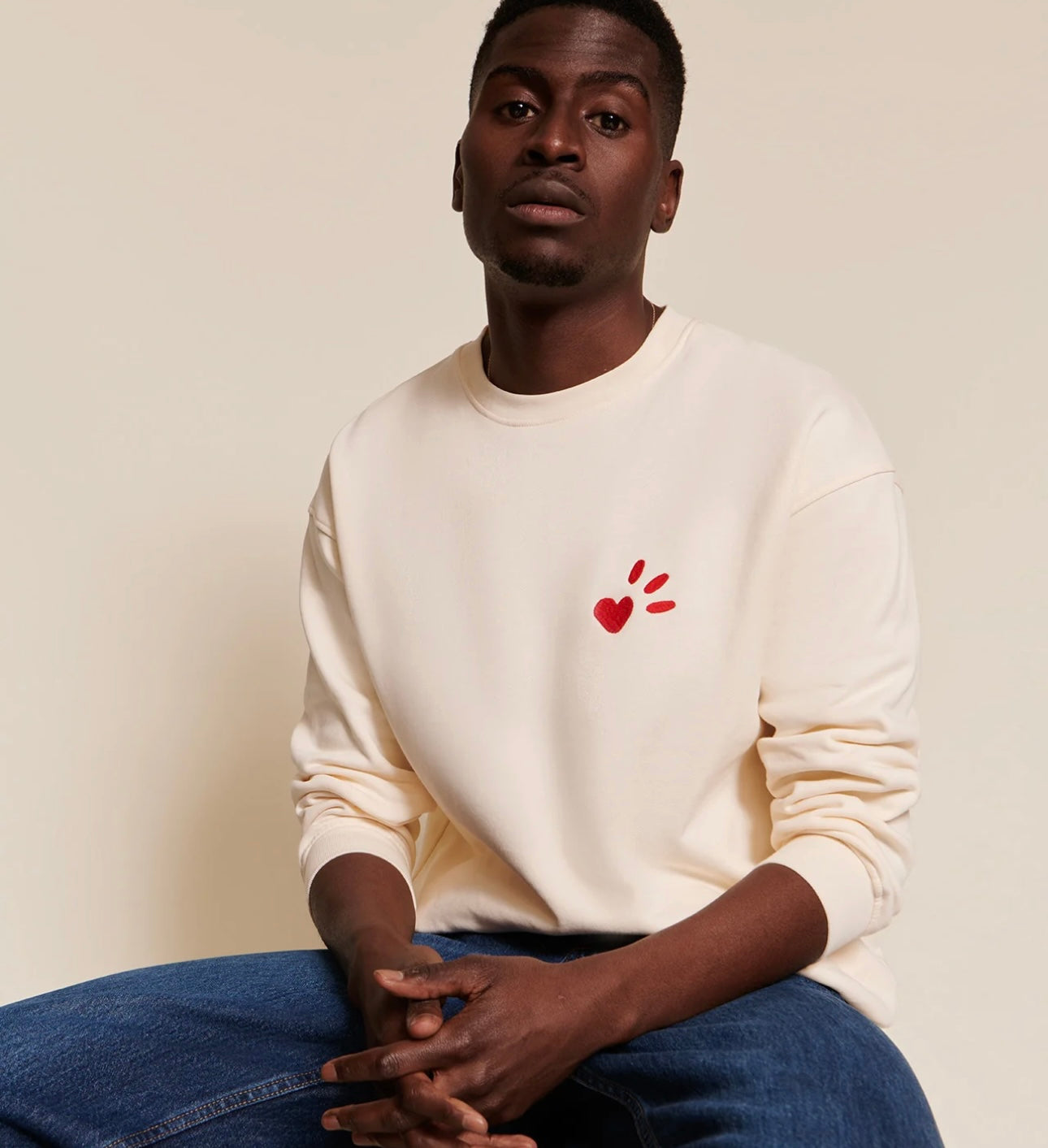 Sweat Lady D Cream” L’Amour est déclaré ” Embroidered Red