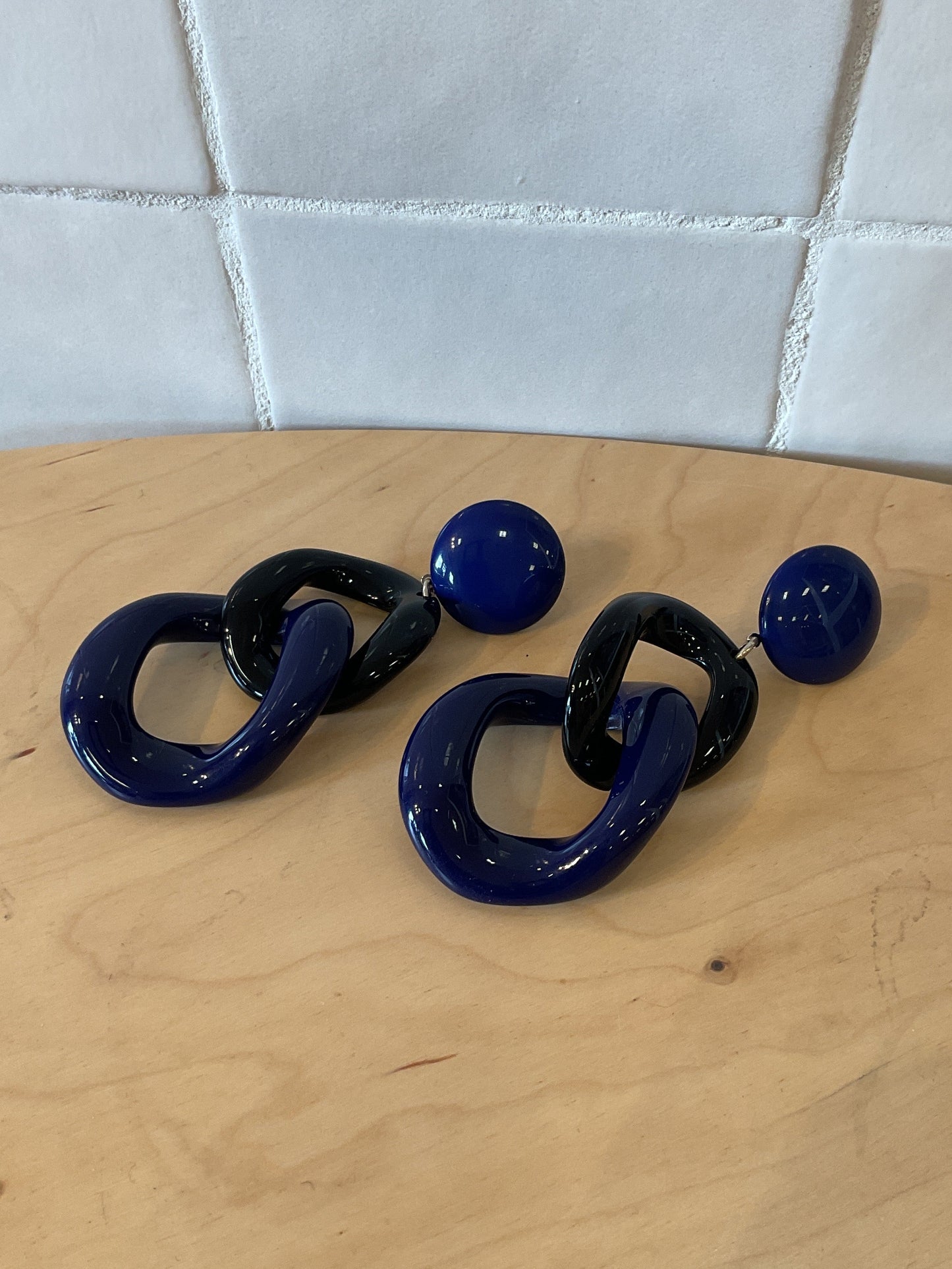 Maille Earrings navy & black