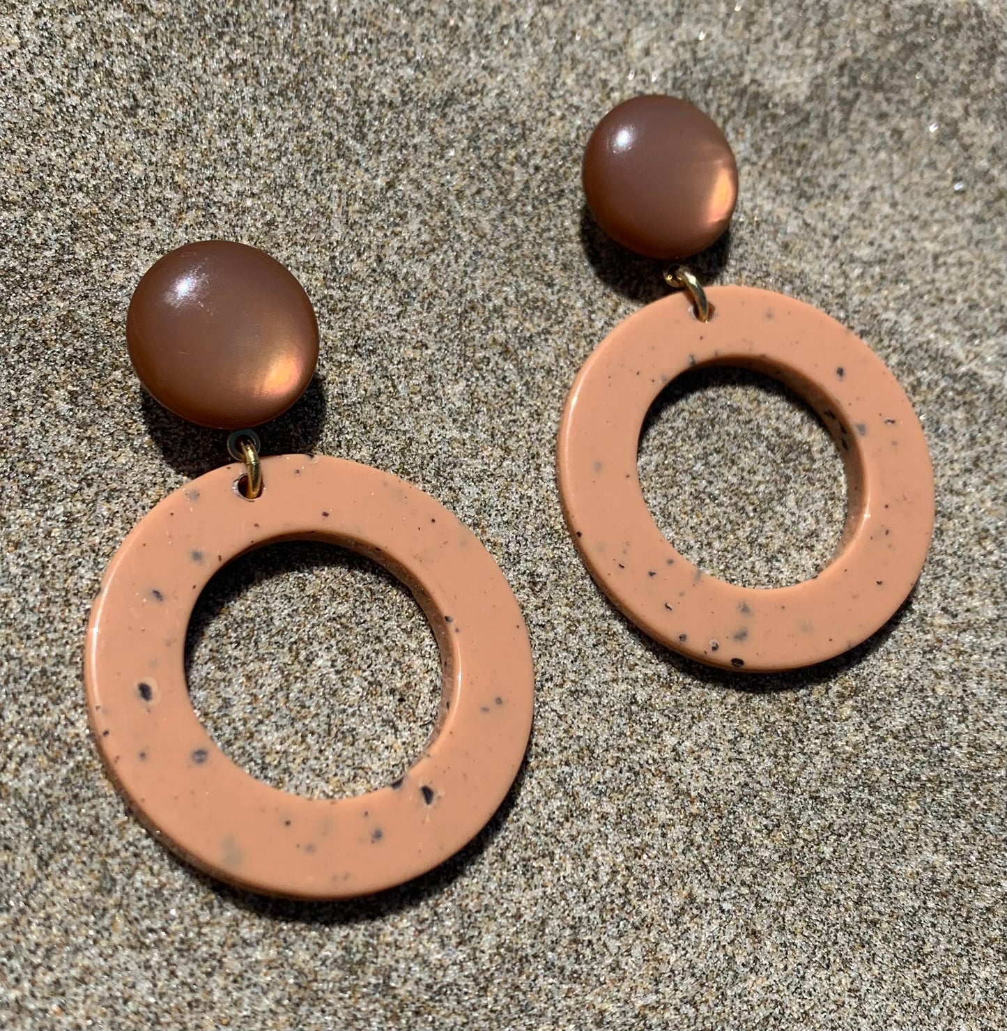 Round Earrings Old Pink - Francine Bramli