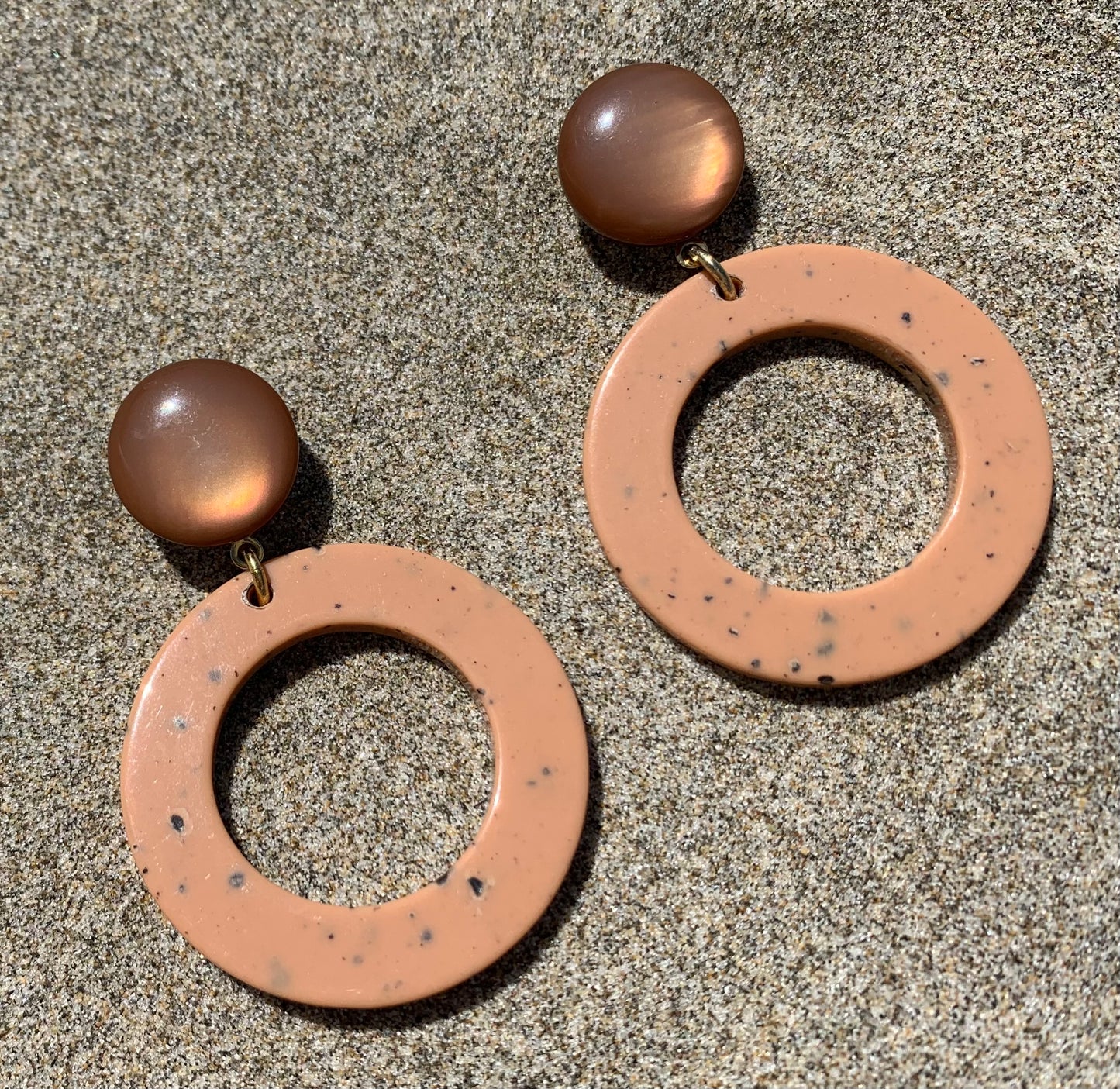 Round Earrings Old Pink - Francine Bramli