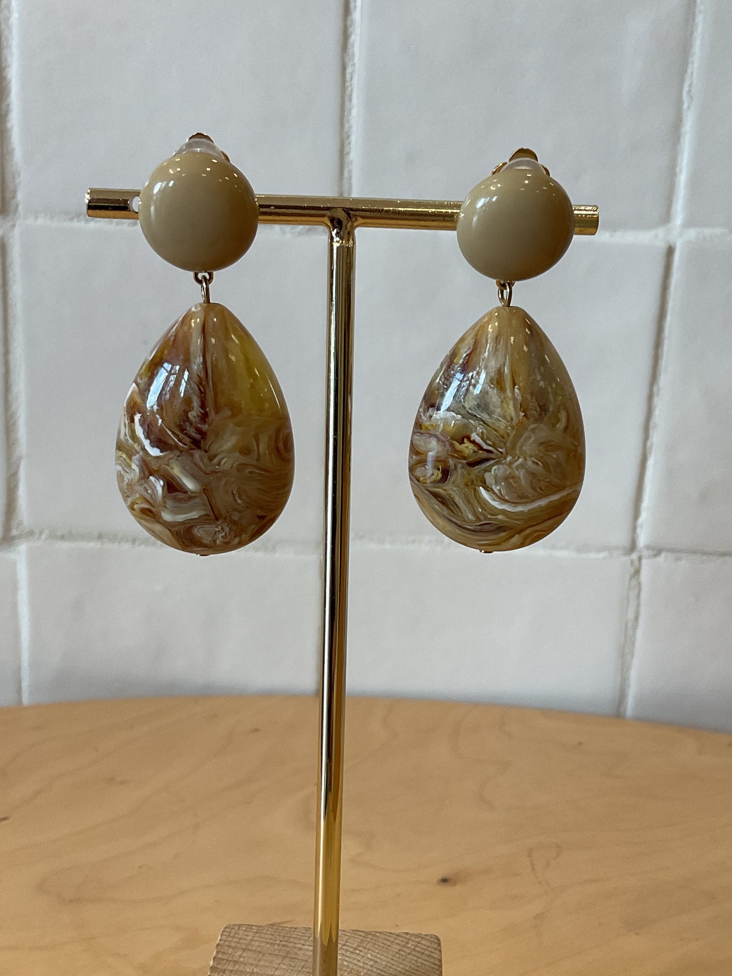 Cuba Clip Earrings taupe beige marble