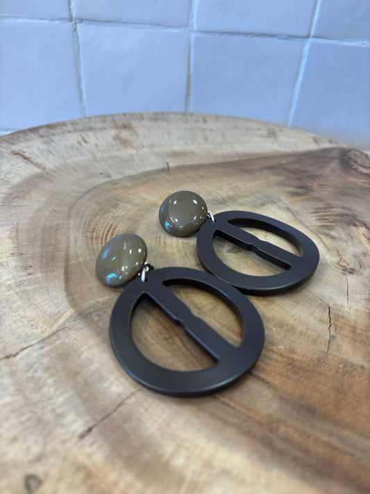 Peace earrings black & green matte
