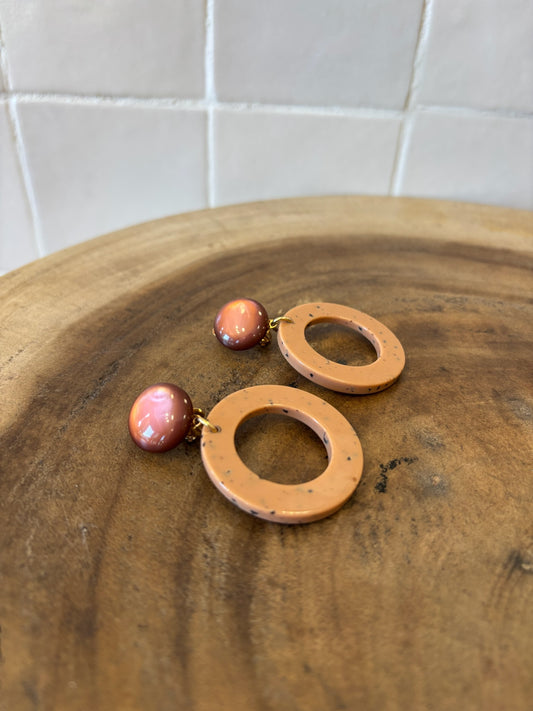 Round Earrings Old Pink - Francine Bramli