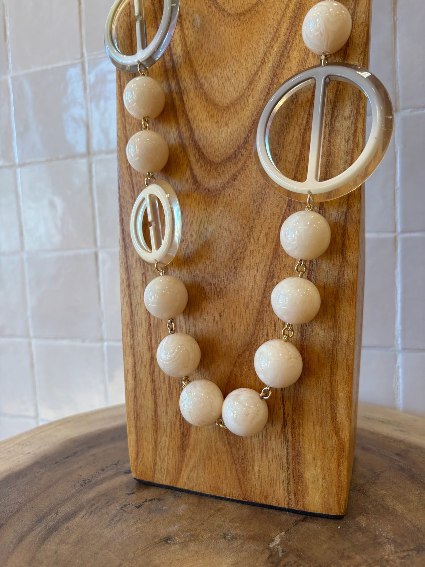 Retro Long Necklace Beige & Grey - Francine Bramli