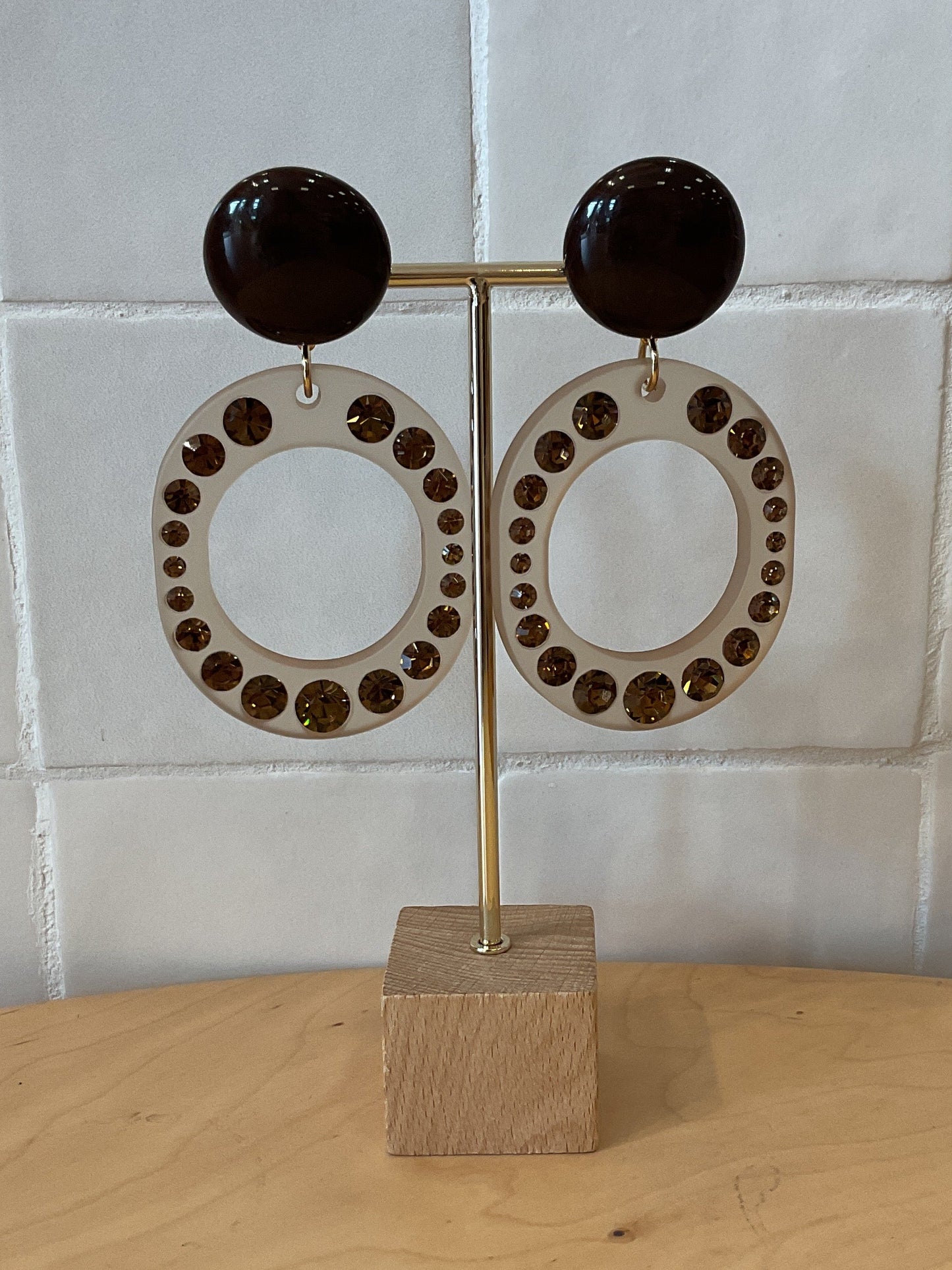 Queen clip-on Earrings brown Swarovski - Francine Bramli