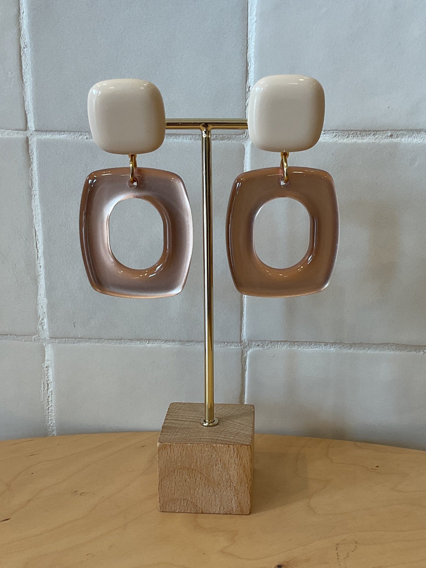Spectacular clip-on Earrings nude - Francine Bramli