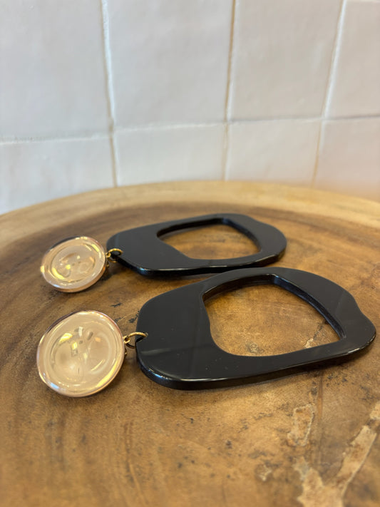 Art Black earrings
