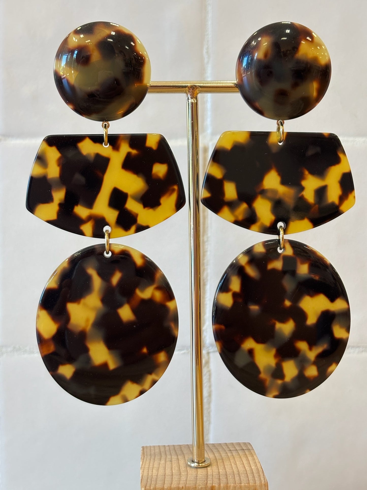 Josy Long Earrings Brown
