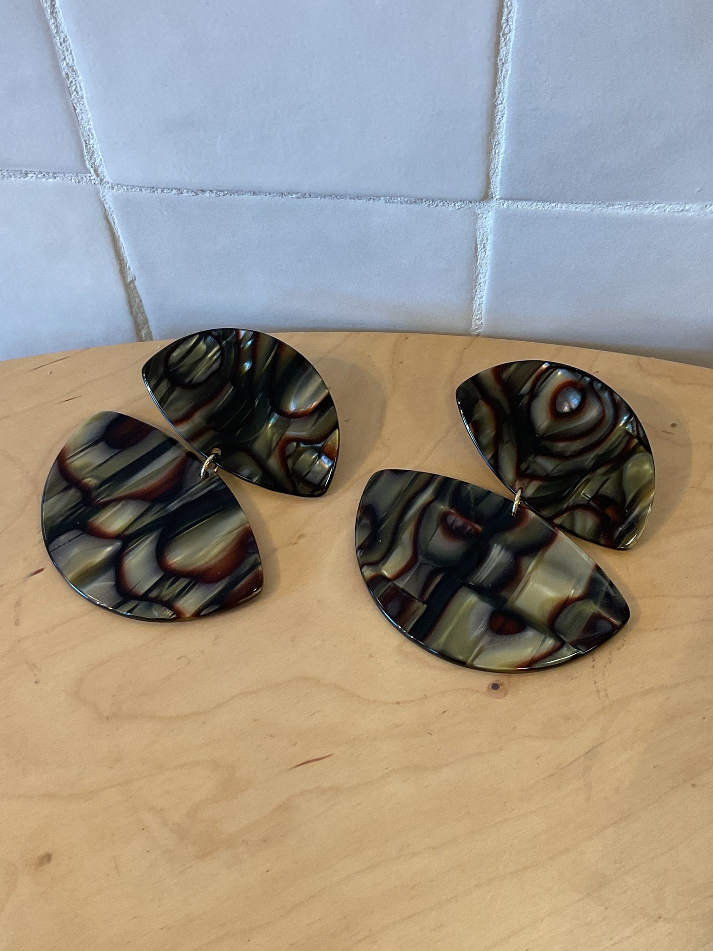 Luna double clip-on Earrings Khaki brown acetate - Francine Bramli