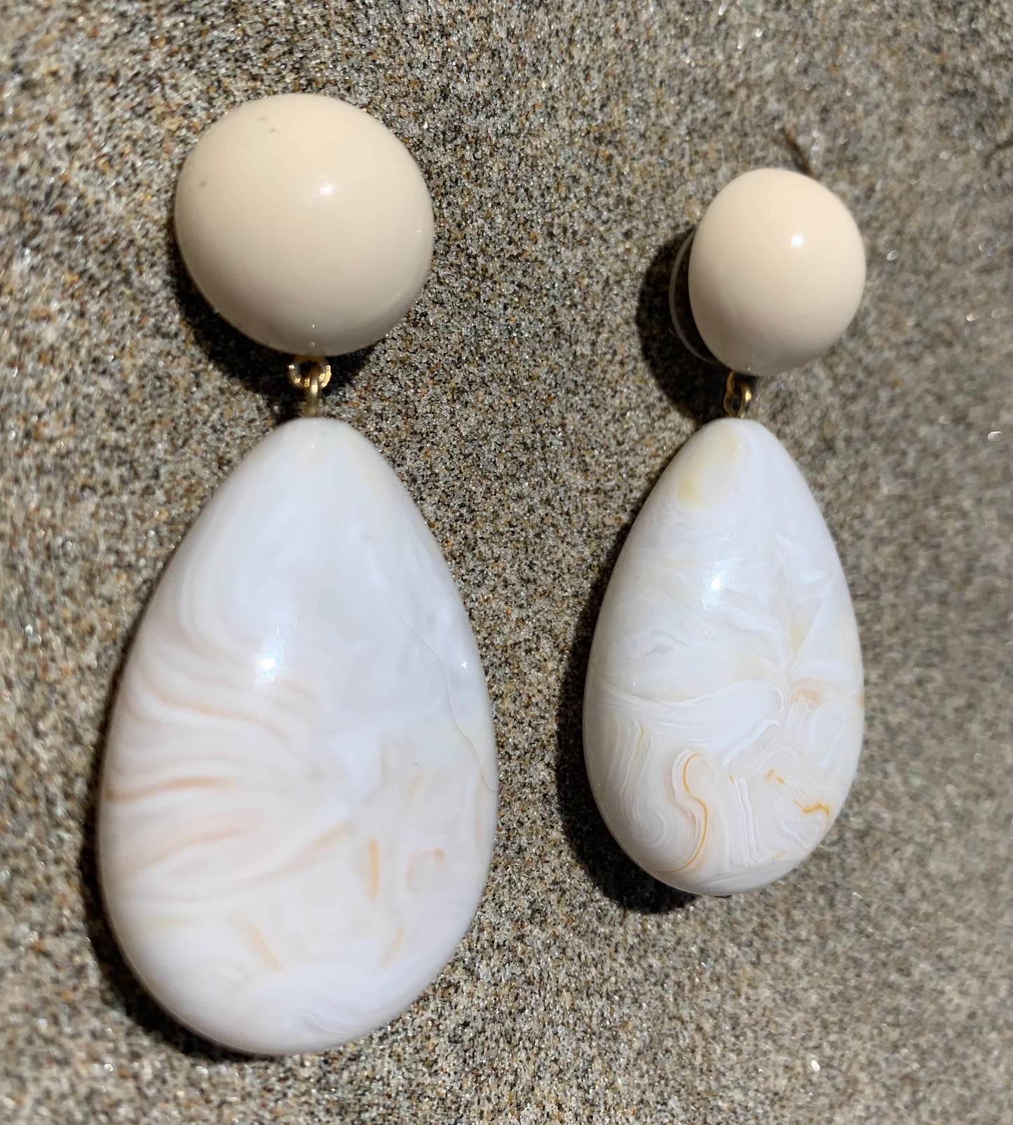 Cuba Earrings Marble Cream Beige